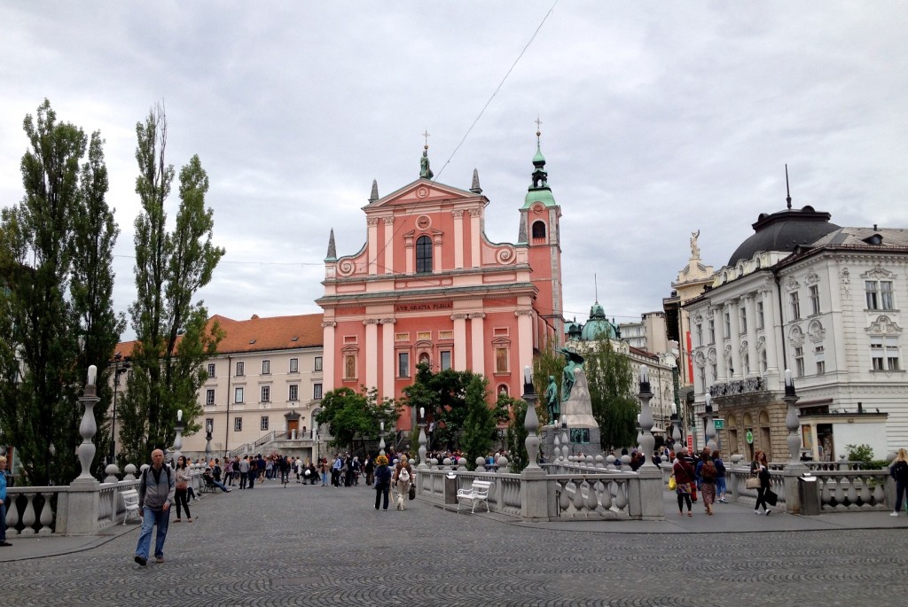 Ljubljana : les trois-ponts et l'église franciscaine de l’Annonciation