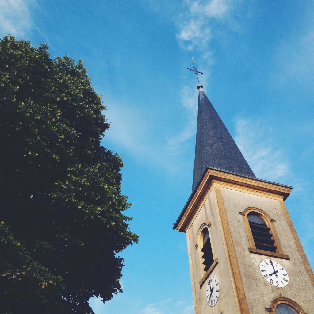 Clocher de l'église en Ardenne Belge