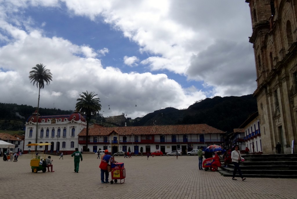 Place centrale de Zipaquira en Colombie