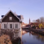 Canal dans la Petite France à Strasbourg - Pont couverts