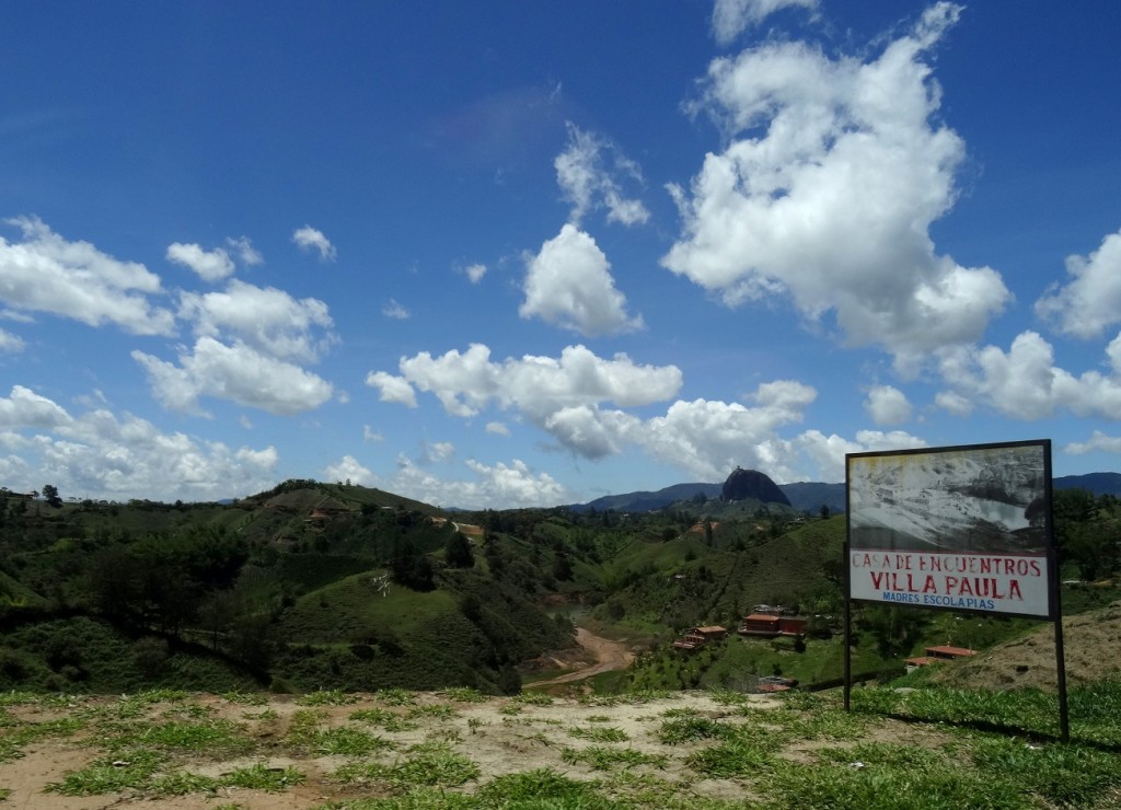 Trajet en car vers la piedra del Peñol de Guatapé