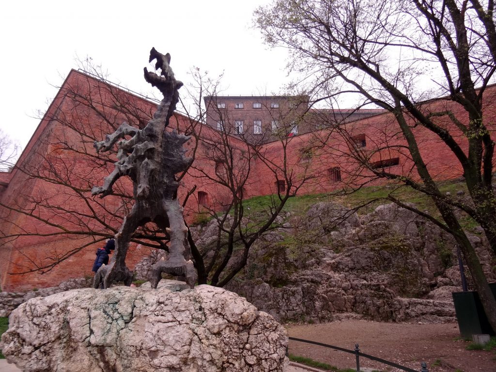 Dragon devant le château de Cracovie