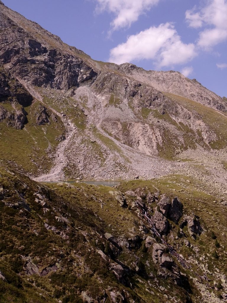 La Kratzberger See (Lago S. Pancrazio) dans le Tyrol du Sud en Italie