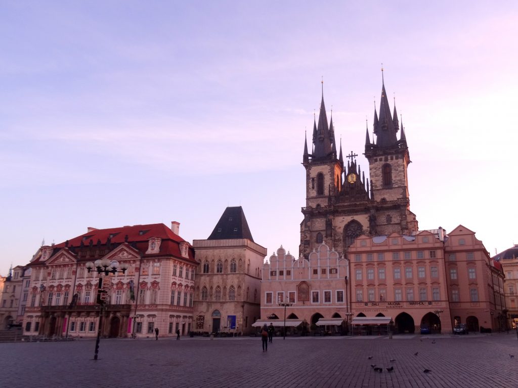 La place de la vieille ville de Prague