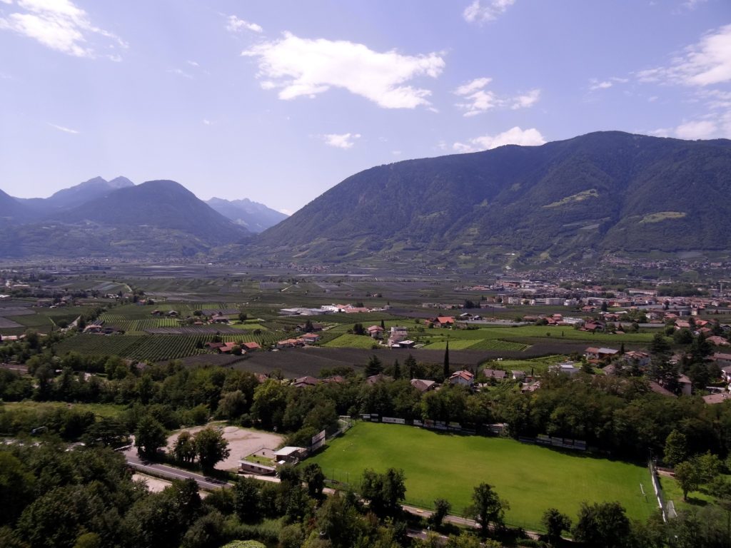 La plaine de Merano et ses montagnes