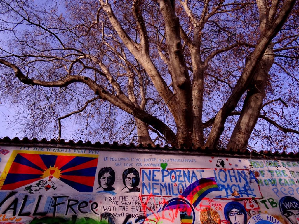 Graffitis du mur John Lennon de Prague en République Tchèque - Czech Republic, Praha