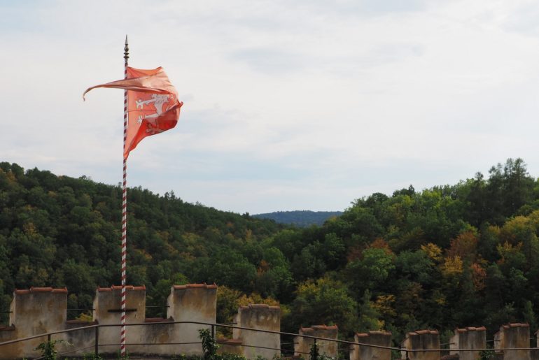 Vue depuis le château de Krivoklát