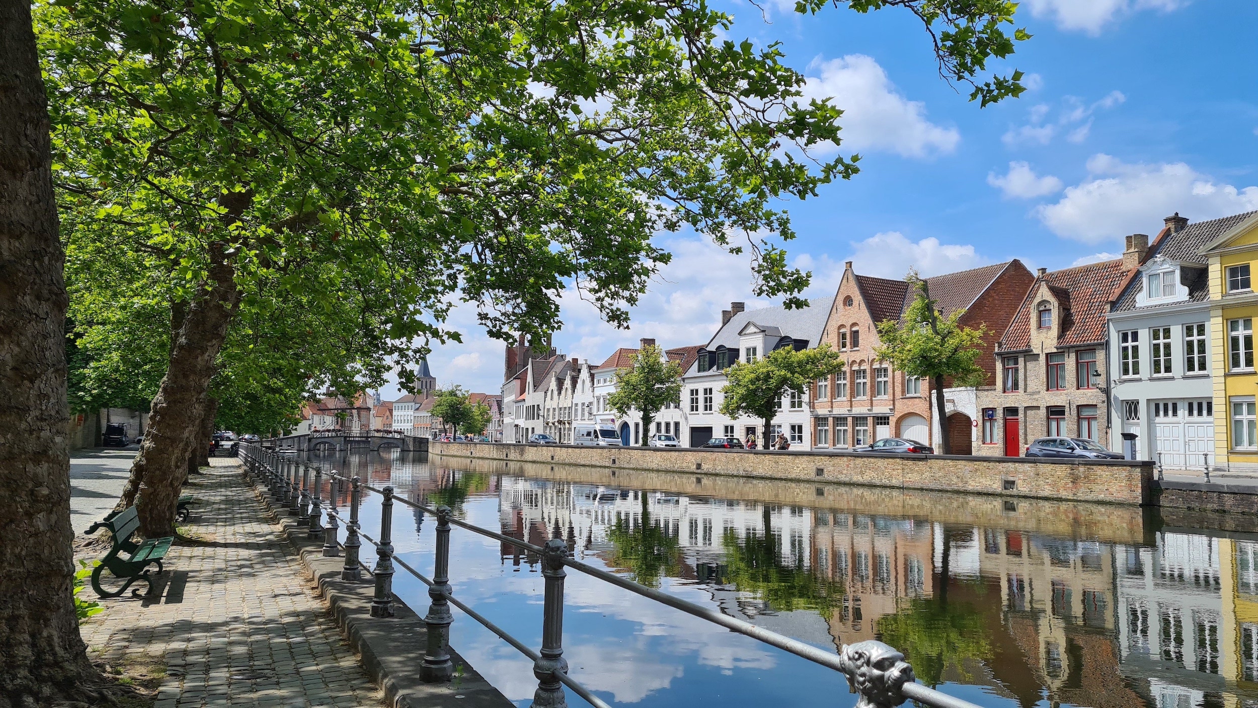 Canaux de Bruges en Belgique